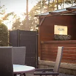 シャレー Fenced Backyard With Covered Porch And Free Bikes