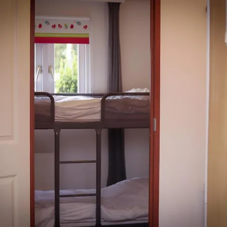 בקתה Fenced Backyard With Covered Porch And Free Bikes Doornspijk