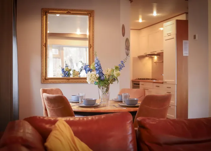 Fenced Backyard With Covered Porch And Free Bikes Chalet